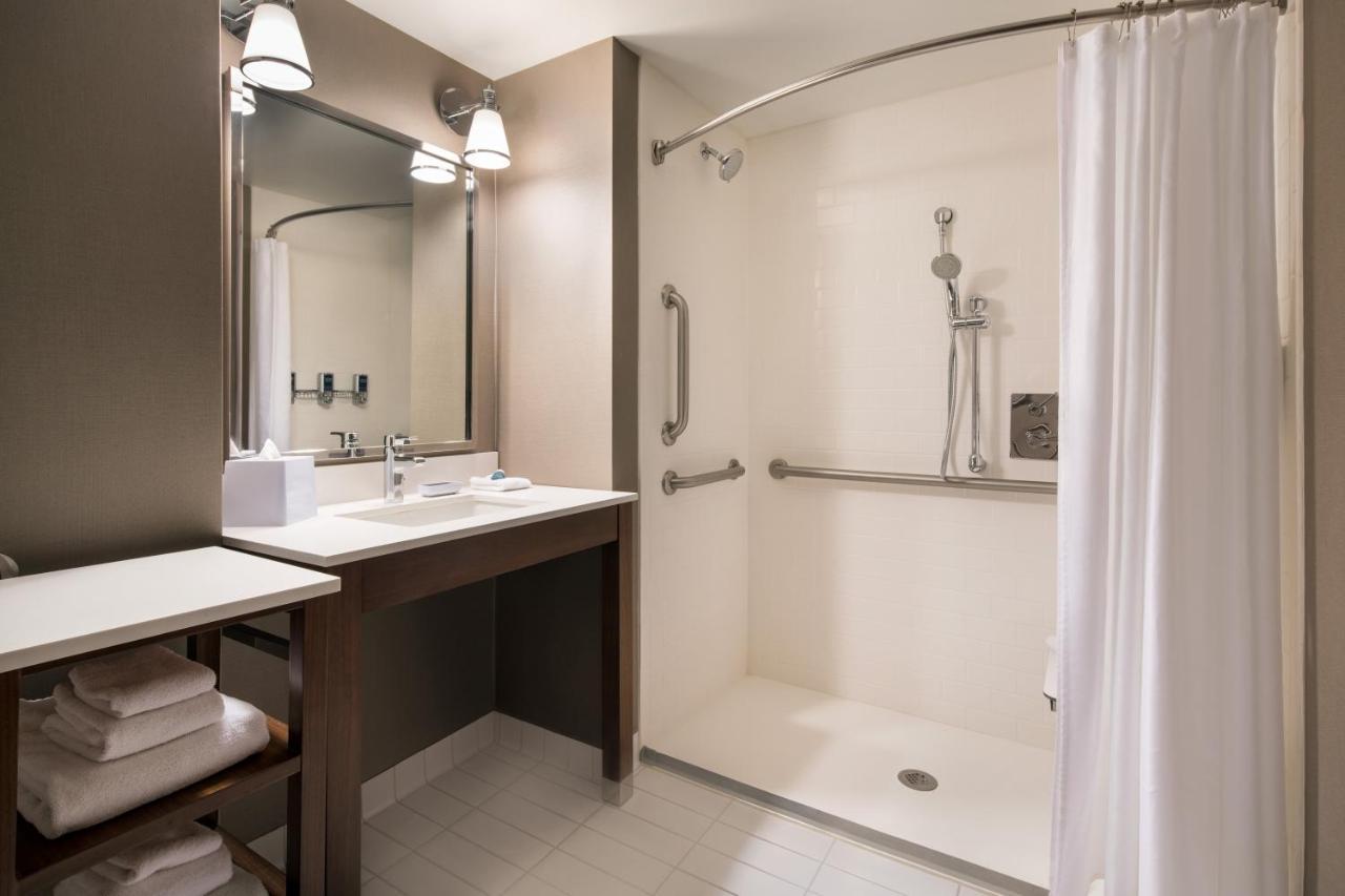 Four Points By Sheraton At Phoenix Mesa Gateway Airport Εξωτερικό φωτογραφία