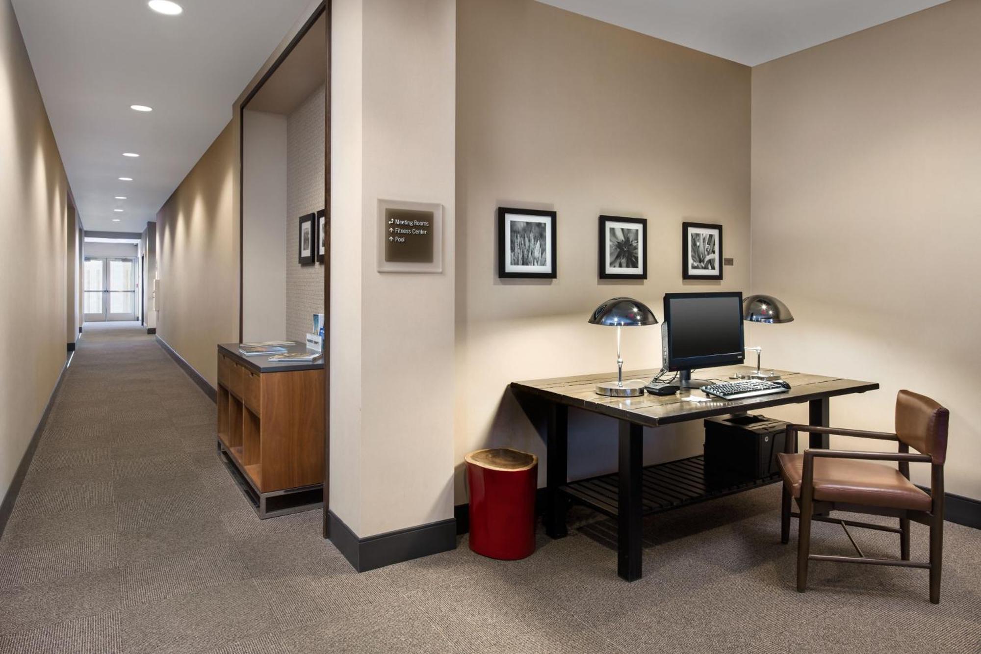 Four Points By Sheraton At Phoenix Mesa Gateway Airport Εξωτερικό φωτογραφία